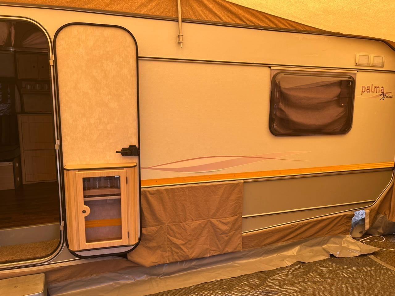 2009 Jurgens Palma Xtreme Caravan (CT 1594)