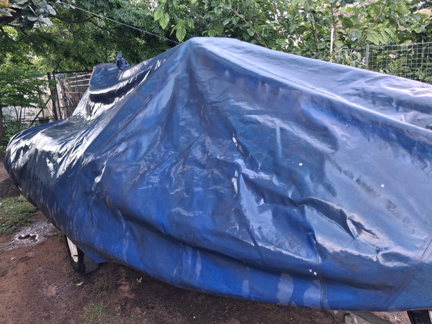 SOLD 2000 Superduck Boat (CT 1486)