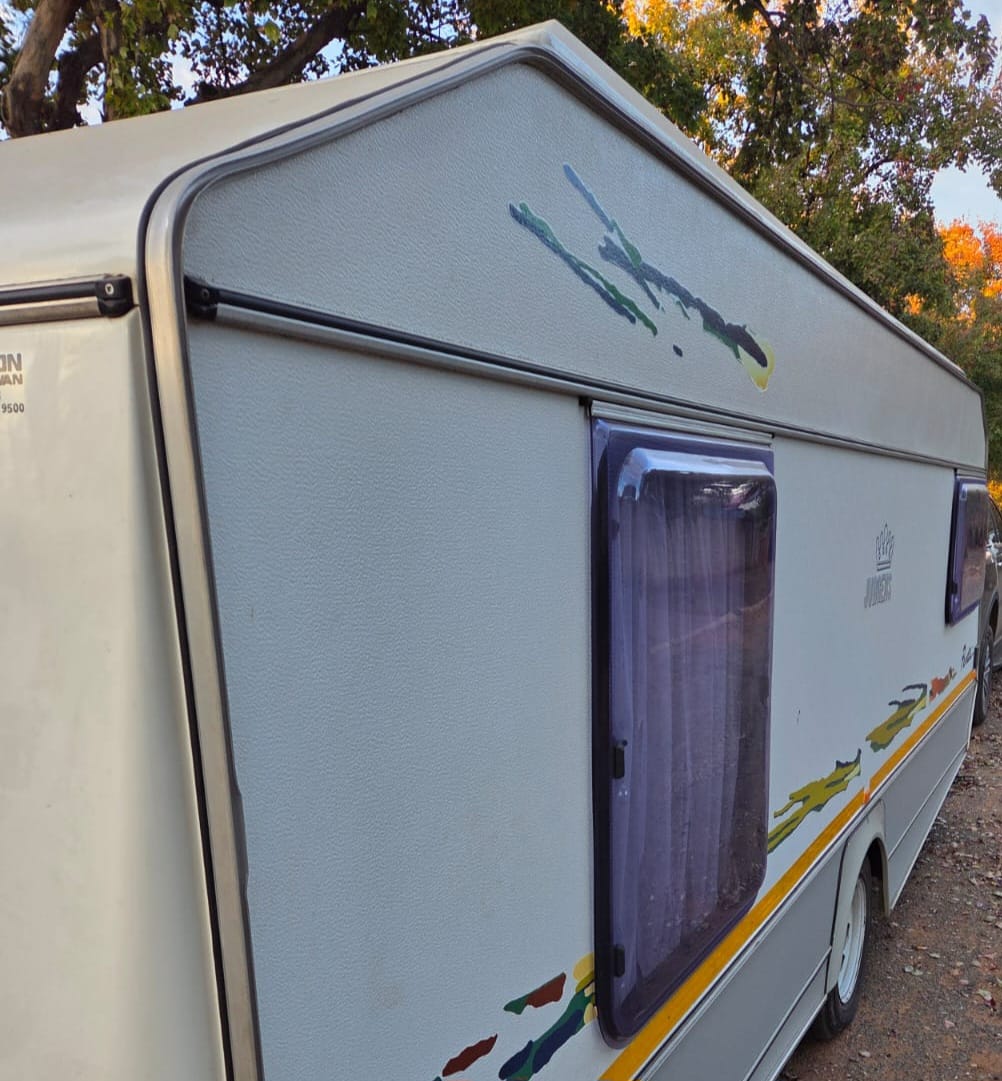 1998 Jurgens Penta Caravan (CT 1635)