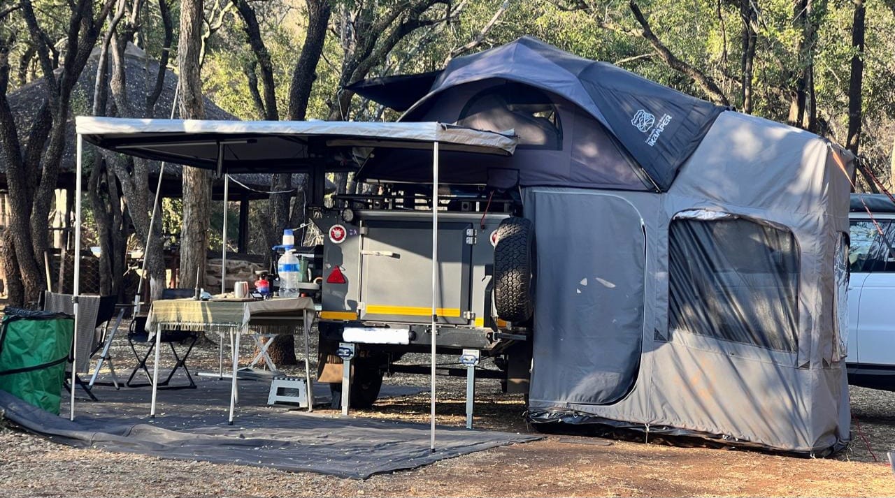 SOLD 2024 Metalian Maxi 4x4 Camping Trailer (CT 1488)