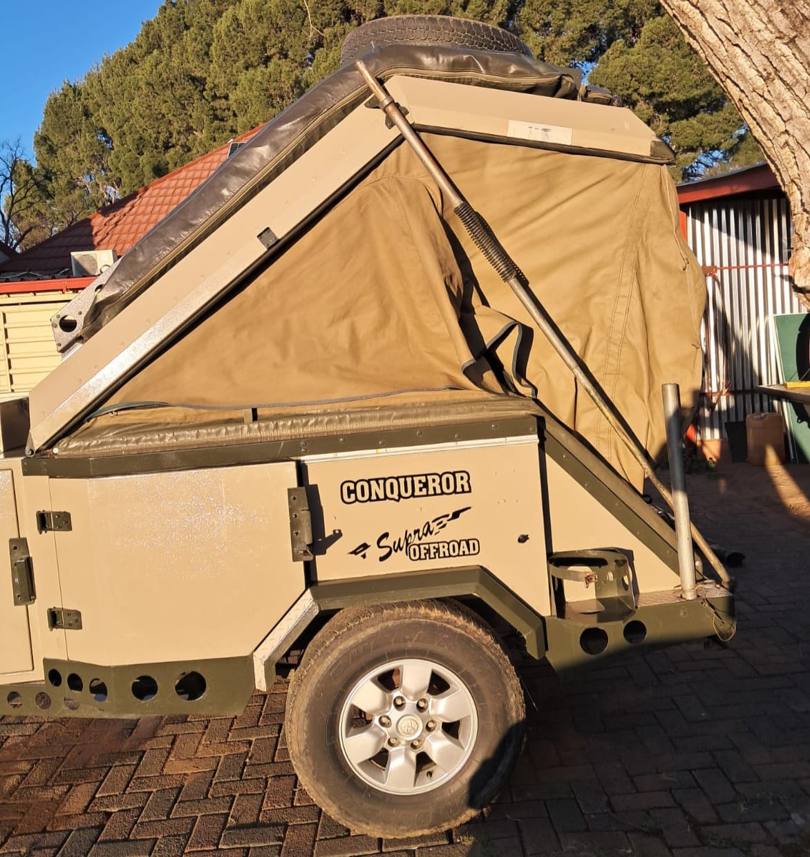 2006 Conqueror Supra I Off Road Camping Trailer (CT 1619)