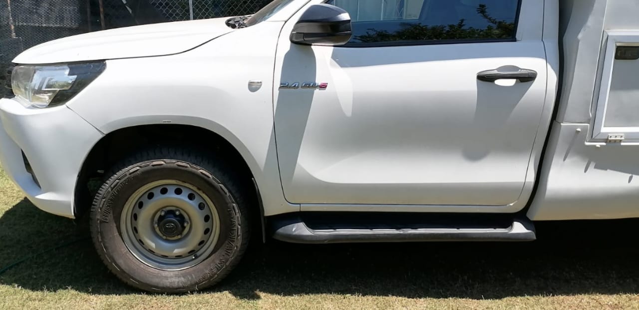 2016 Toyota Hilux Navi Camper (CT 1476)