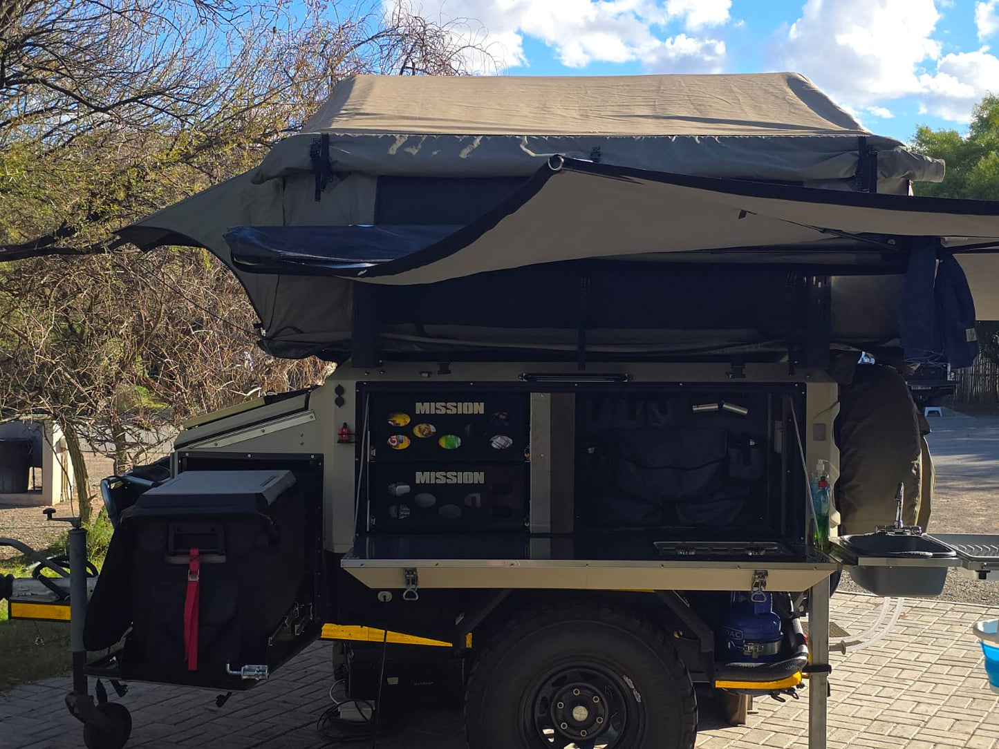 2011 Mission Jupitor Off Road Camping Trailer (CT 1607)