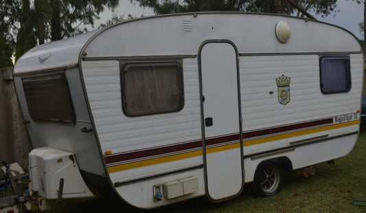SOLD 1985 Jurgens Magnifique XL Caravan (CT 1398)