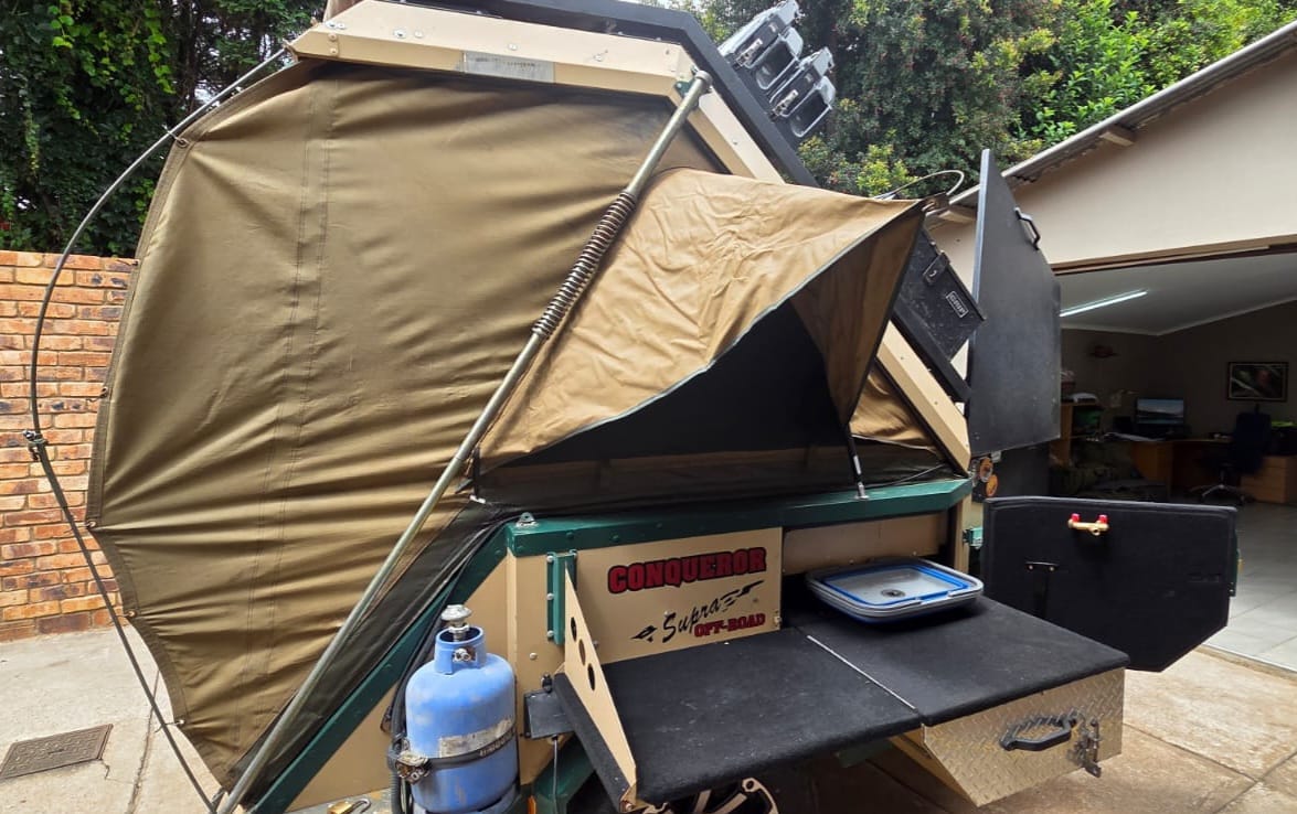 SOLD 2006 Conqueror Supra I Camping Trailer (CT 1497)