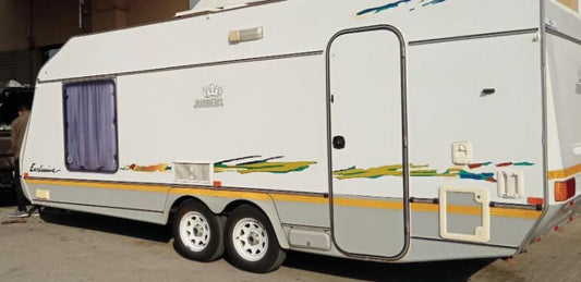 SOLD 2002 Jurgens Exclusive Caravan (CT 1170)