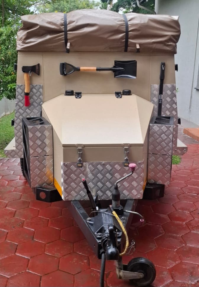 2006 Conqueror Conquest Off Road Camping Trailer (CT 1603)