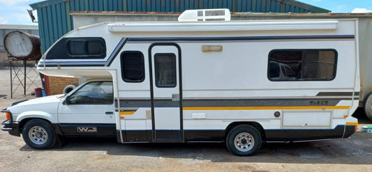 1997 Nissan Motorhome (CT 1463)