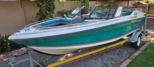 1997 Regal Medallion Ski Boat (CT 1622)
