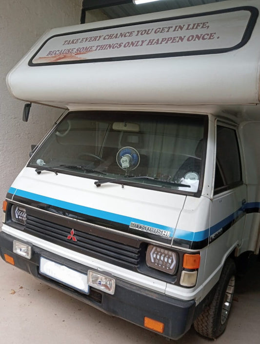 1996 Mitsubishi L300 Motorhome (CT 1419)