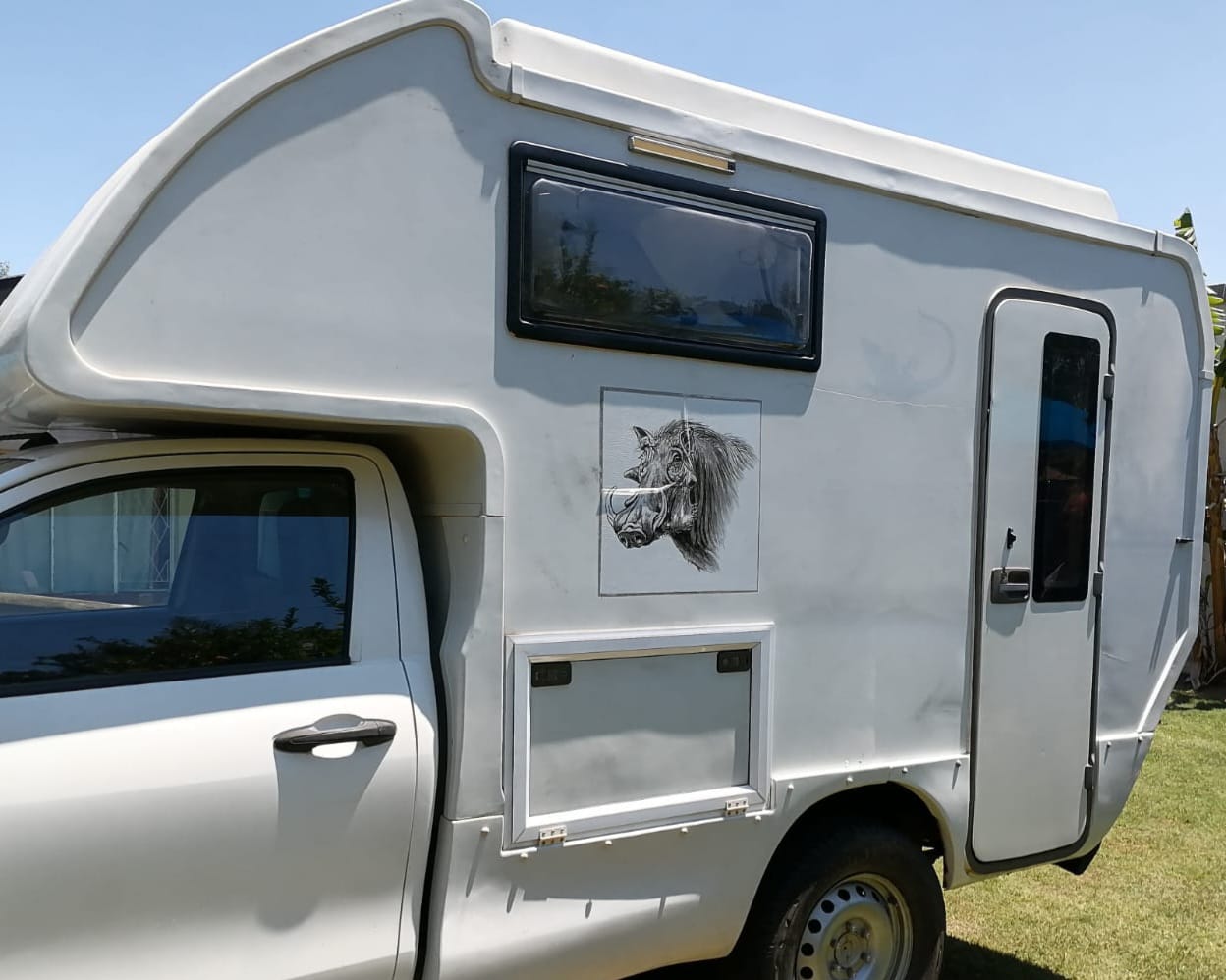 2016 Toyota Hilux Navi Camper (CT 1476)