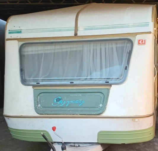 1987 Gypsey 4B Caravan (CT 1421)