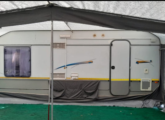 2005 Jurgens Exclusive Caravan (CT 1531)