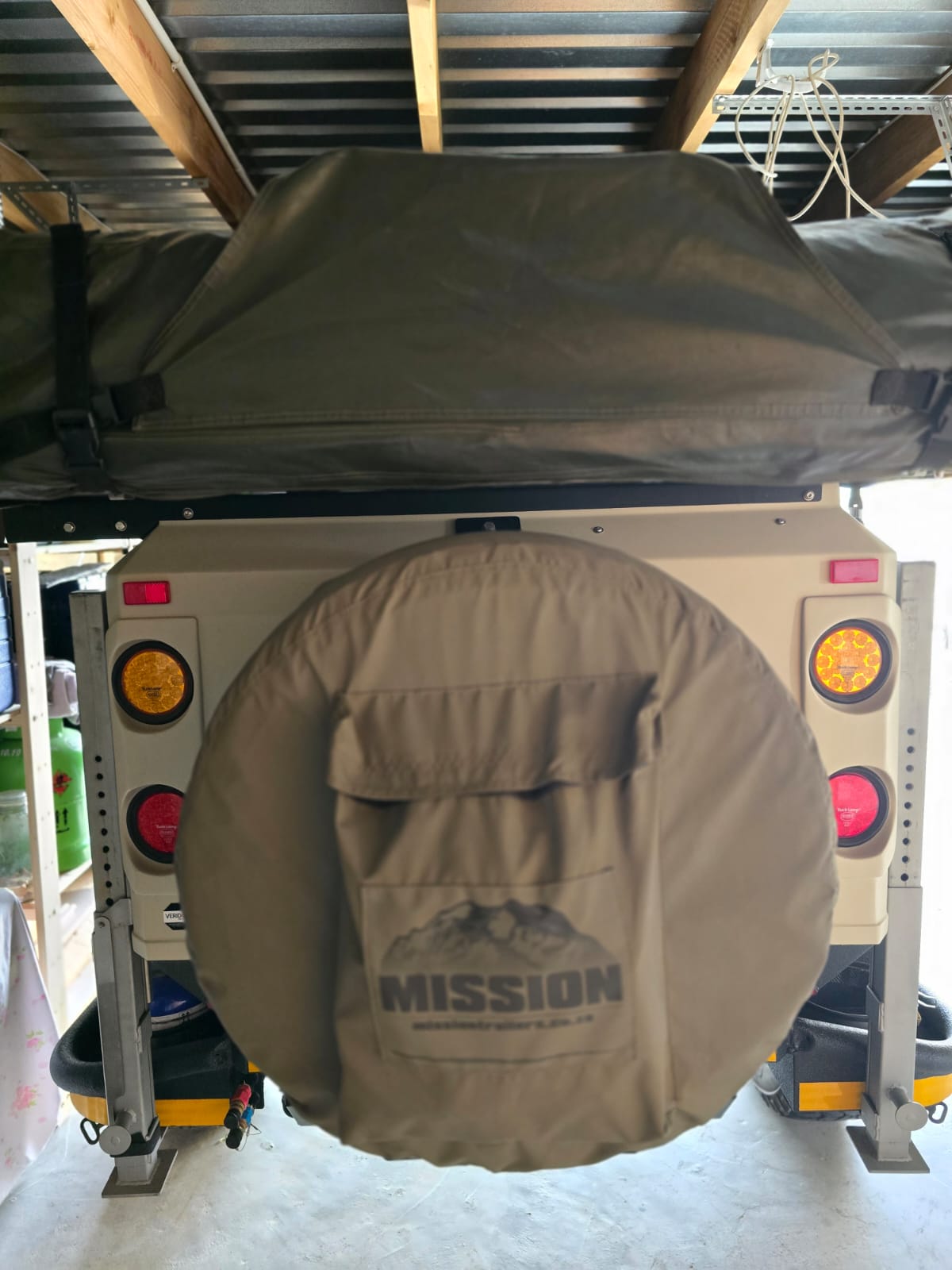 2011 Mission Jupitor Off Road Camping Trailer (CT 1607)