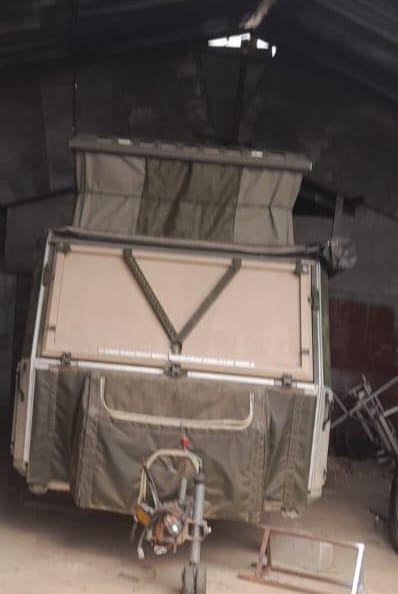 2012 Conqueror Commander Off Road Caravan (CT 1587)
