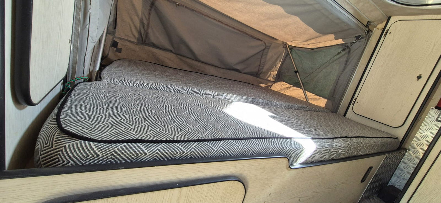 2017 Nissan NP 300 Hardbody 4x4 Camper Van (CT 1490)