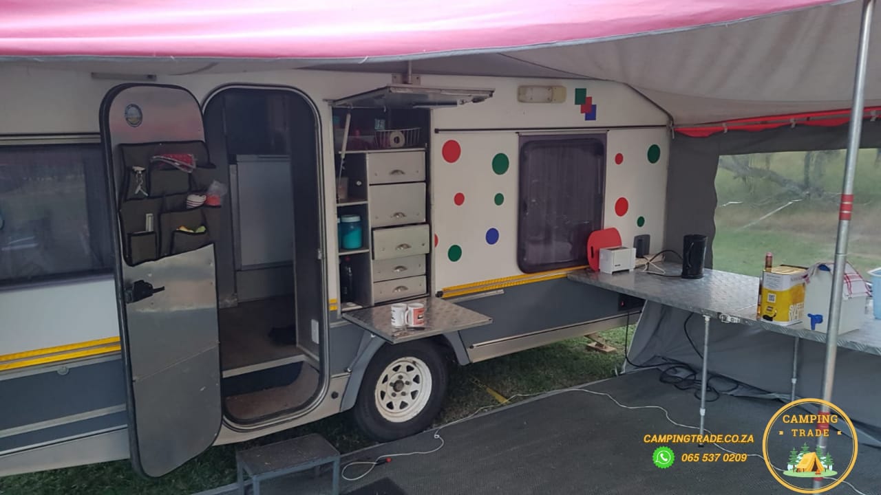 2000 Jurgens Fleetline Caravan (CT 1213)
