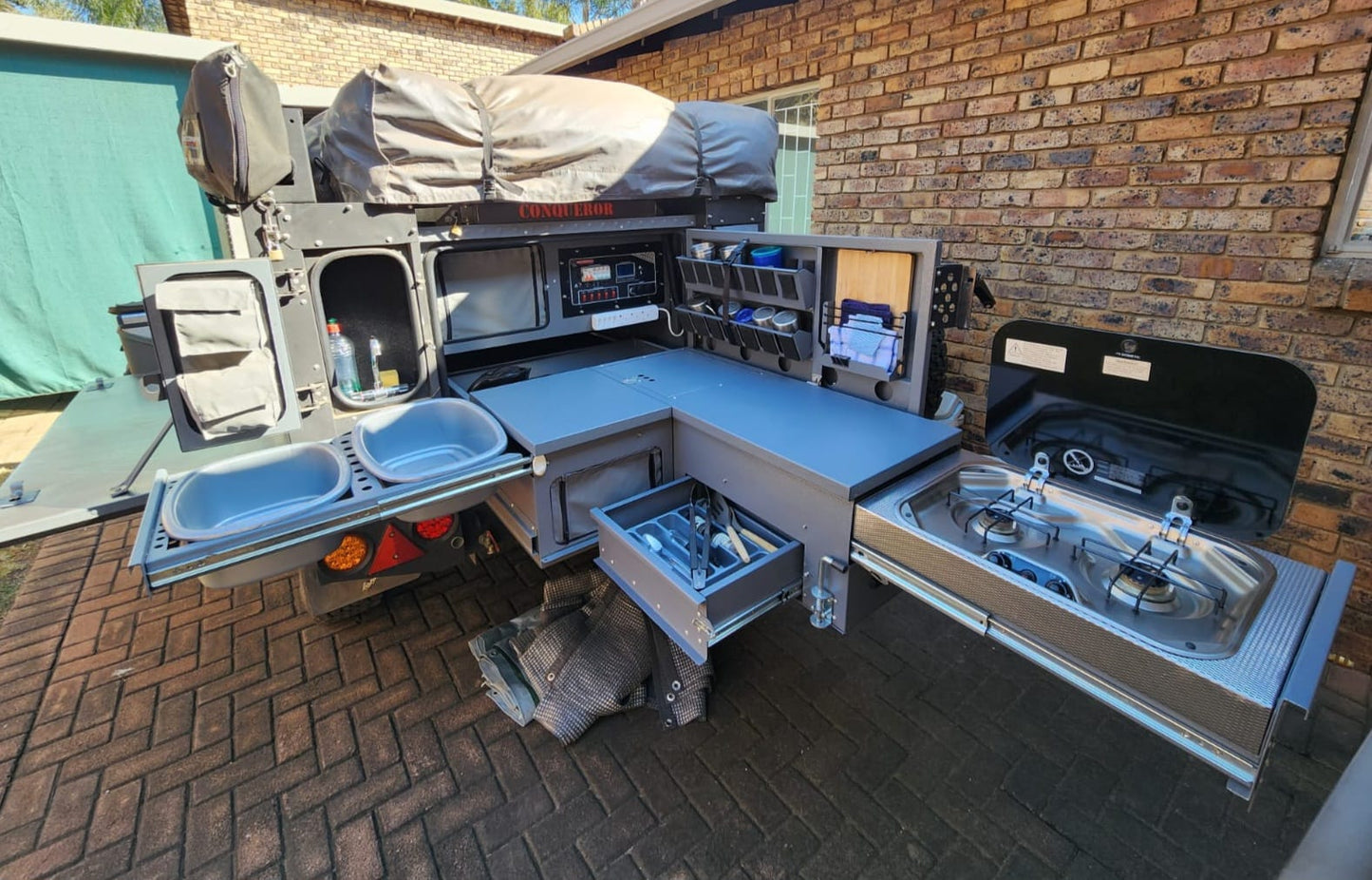 2021 Conqueror Compact Platinum Off Road Camping Trailer (CT 1605)