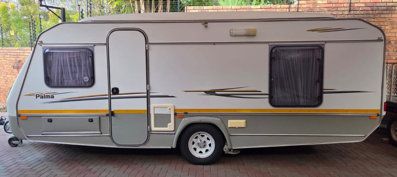 SOLD 2003 Jurgens Palma Caravan (CT 1475)
