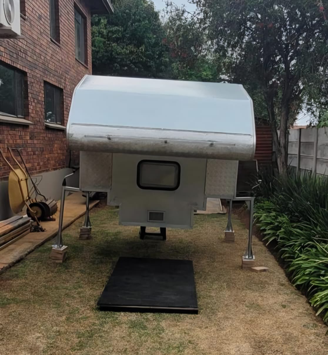 Bakkiemate camper (CT 1528)