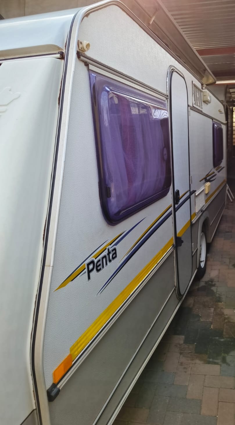 2003 Jurgens Penta Caravan (CT 1625)