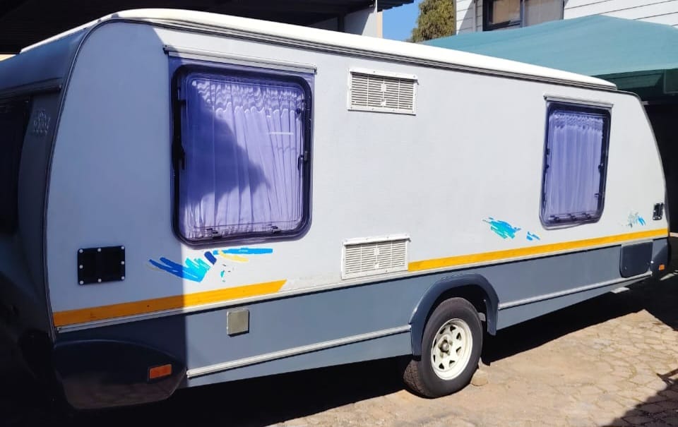2001 Sprite Splash Caravan (CT 1614)
