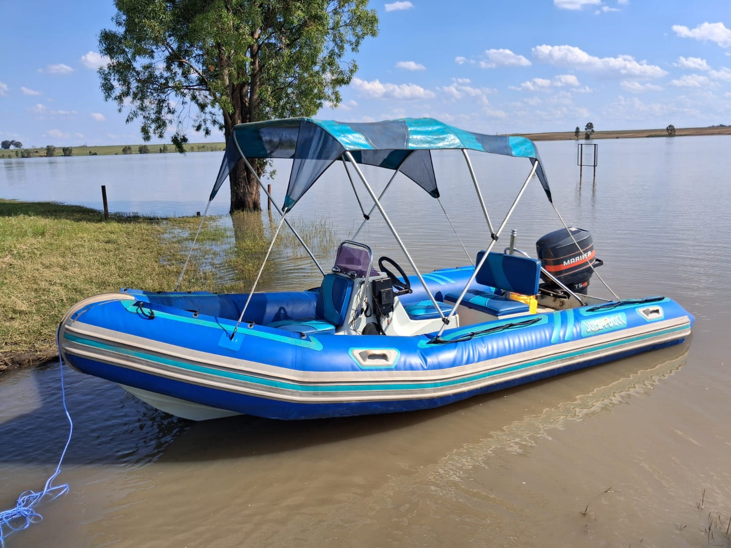 SOLD 2000 Superduck Boat (CT 1486)