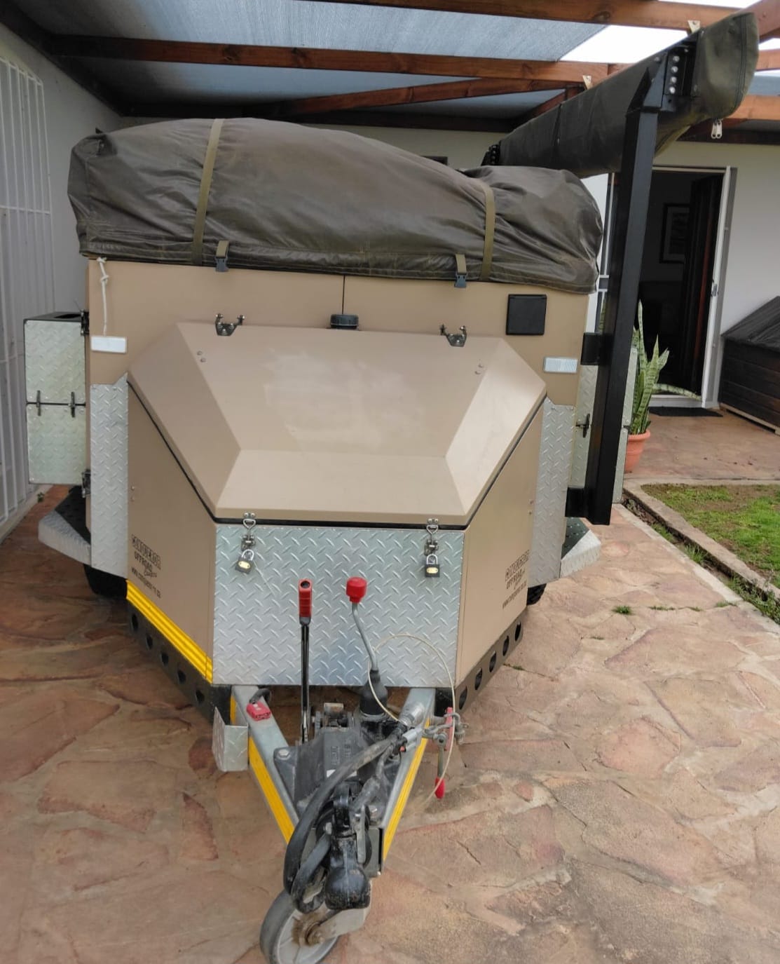 2016 Conqueror Courage Off Road Camping Trailer (CT 1645)