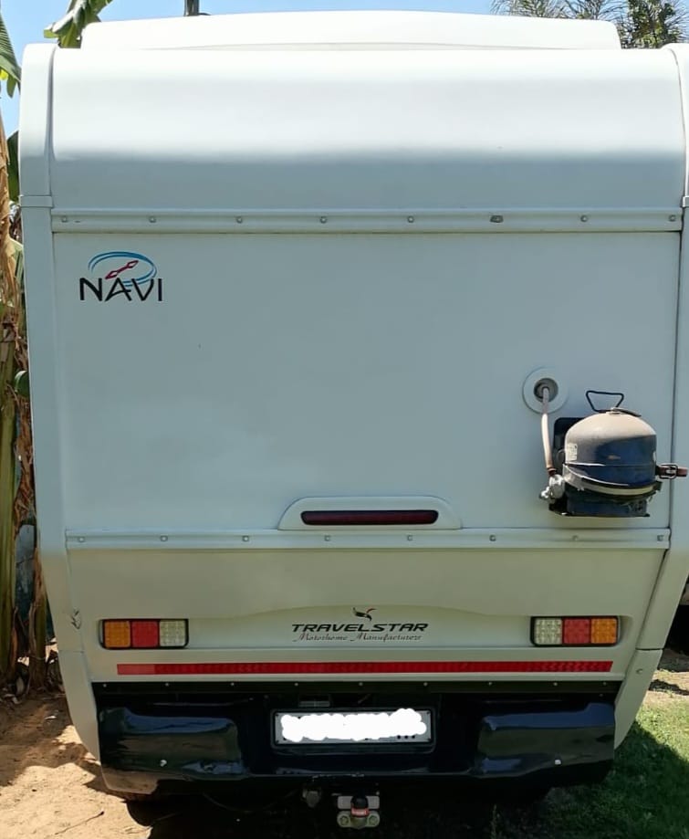 2016 Toyota Hilux Navi Camper (CT 1476)