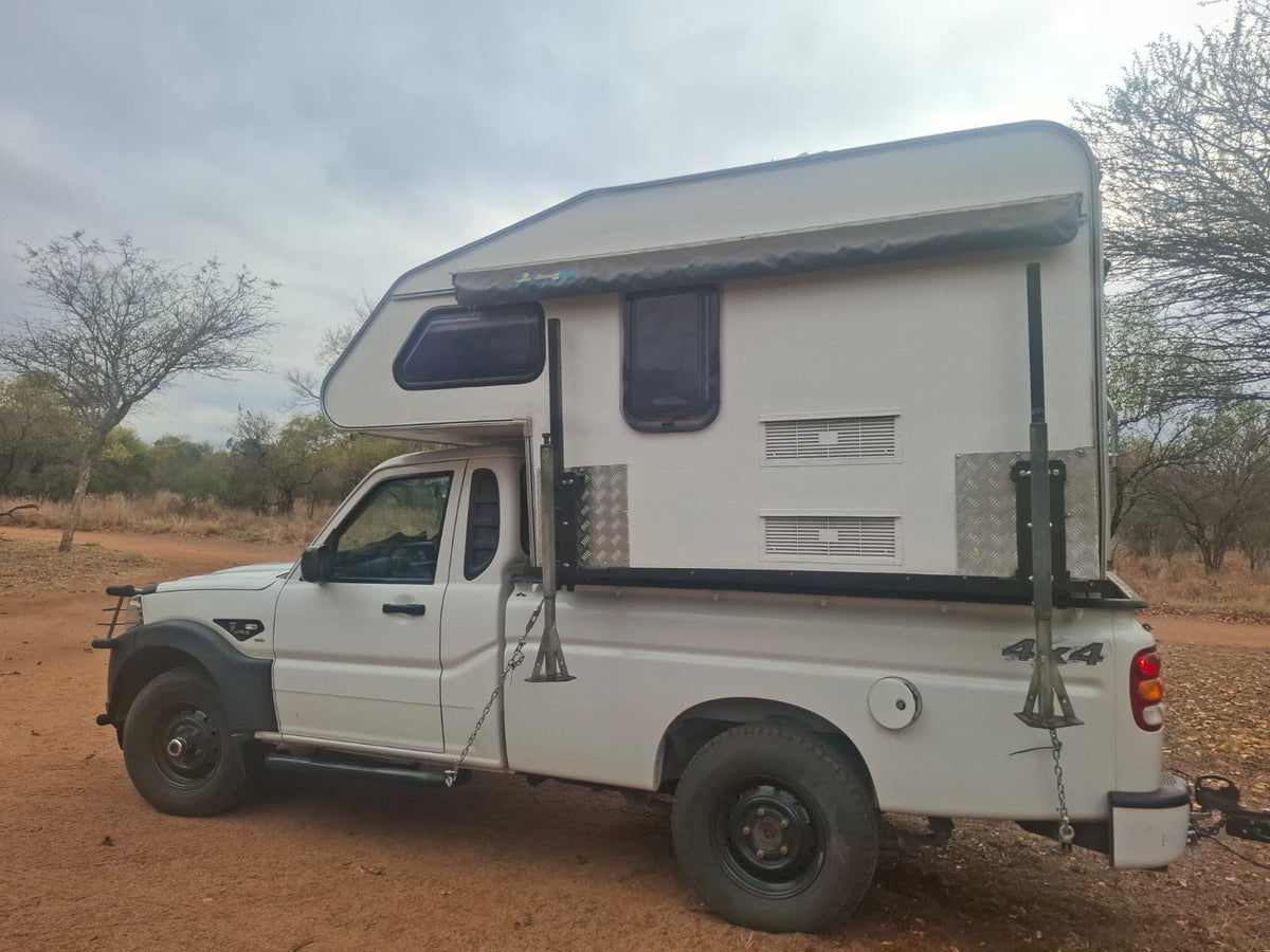 Bakkiemate Camper (CT 1658)
