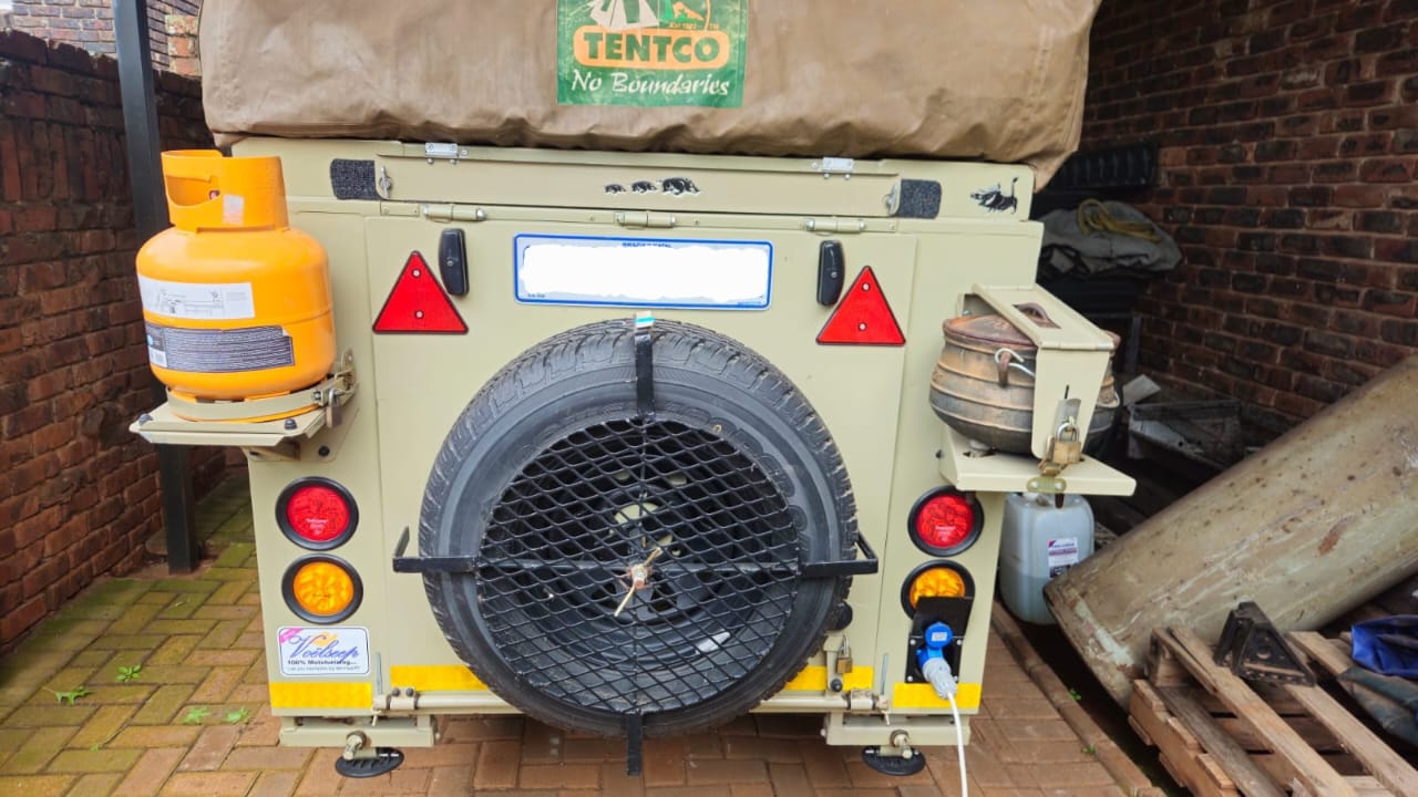 SOLD 2018 Challenger Echo Off Road Camping Trailer (CT 1469)