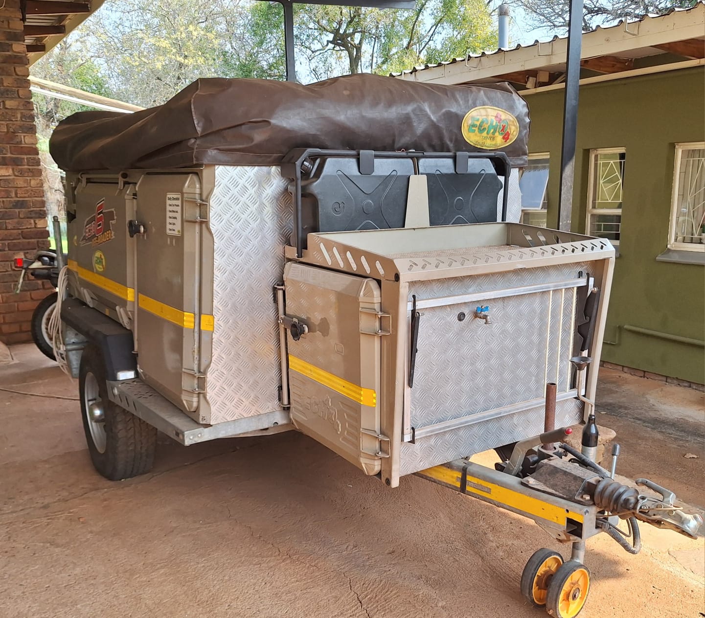 2014 Echo 6 Off Road Camping Trailer (CT 1466)