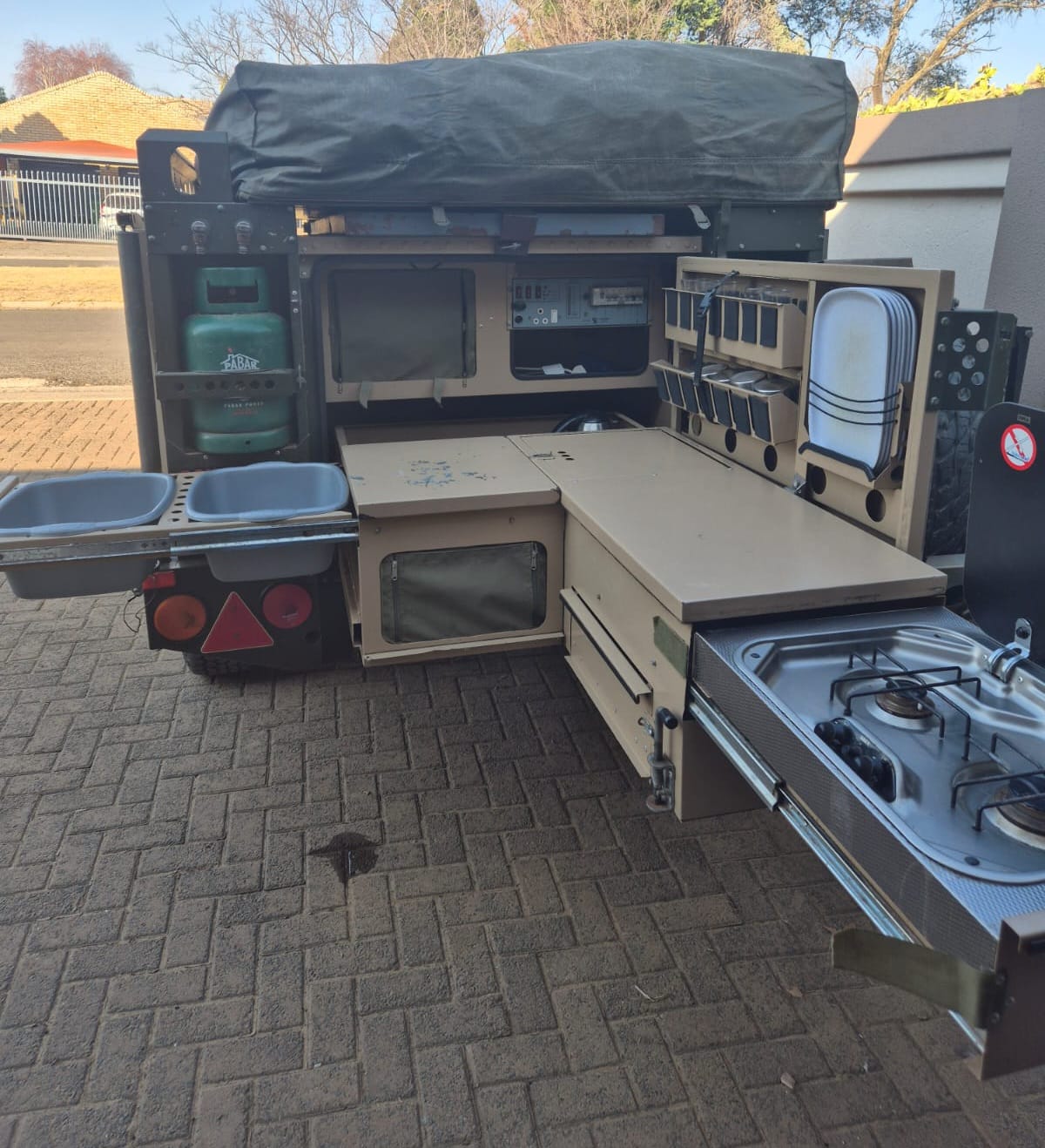 2013 Conqueror Comfort Off Road Camping Trailer (CT 1643)