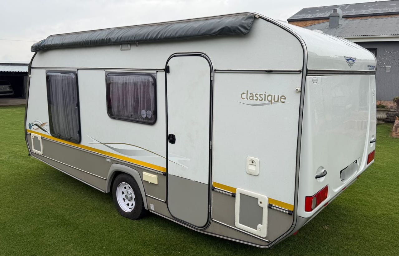 2011 Jurgens Classique Caravan (CT 1545)