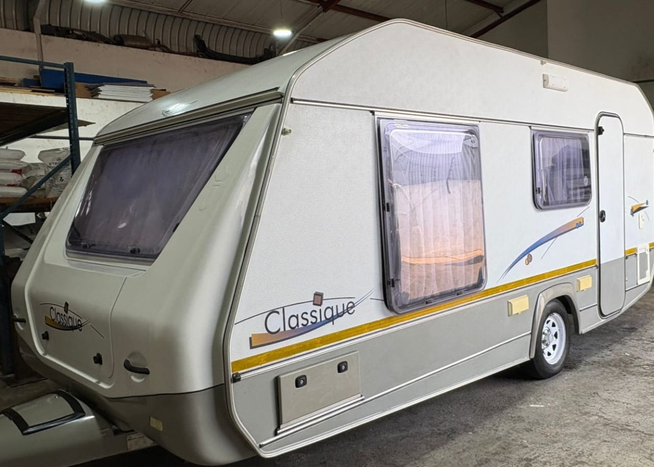 2006 Jurgens Classique Caravan (CT 1481)