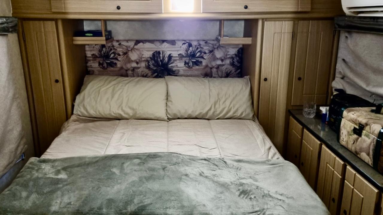 2009 Jurgens Palma Caravan (CT 1613)