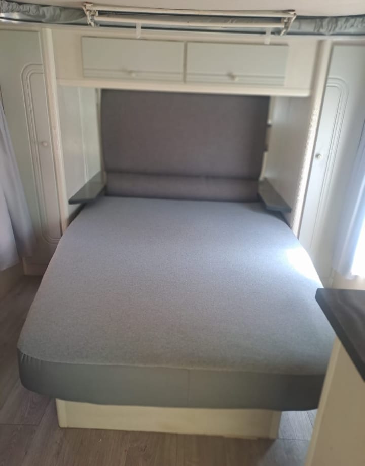 SOLD 1997 Jurgens Palma Caravan (CT 1295)