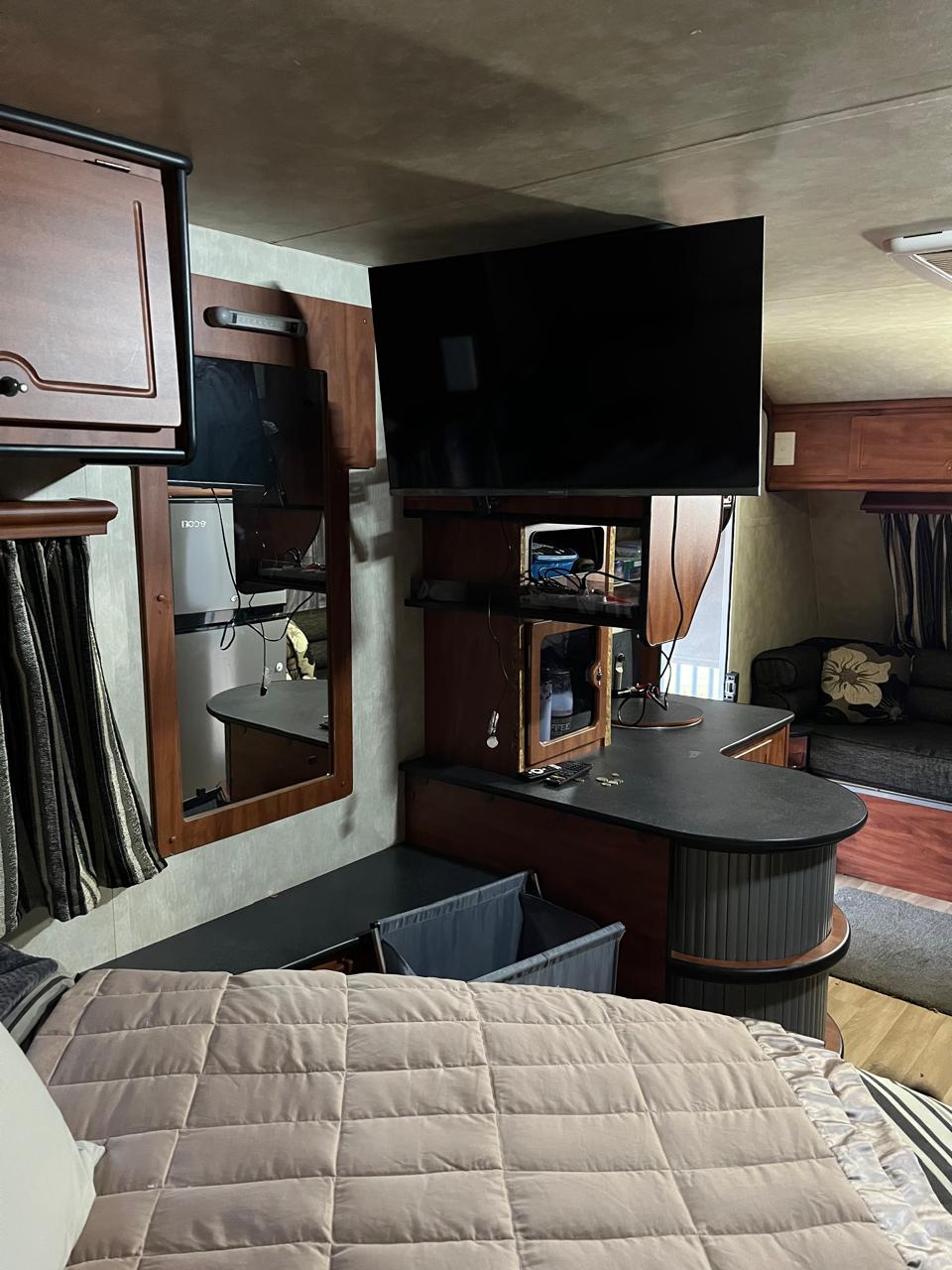 2012 Jurgens Elegance Caravan (CT 1602)
