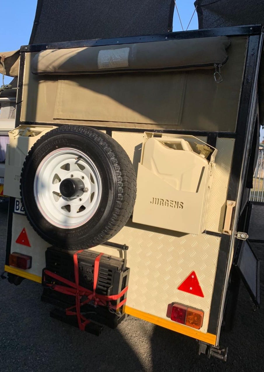 2012 Jurgens Off Roader Camping Trailer (CT 1558)