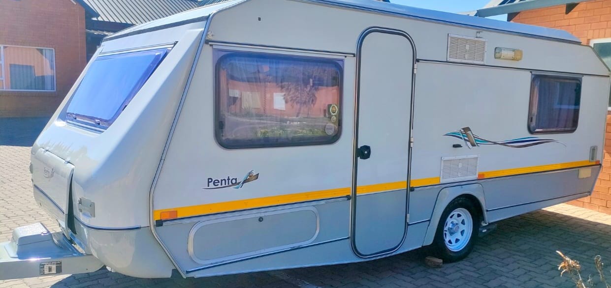 2000 Jurgens Penta Caravan (CT 1604)