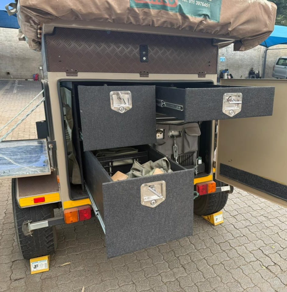 2015 Africa Backbone Caprivi Camping Trailer (CT 1502