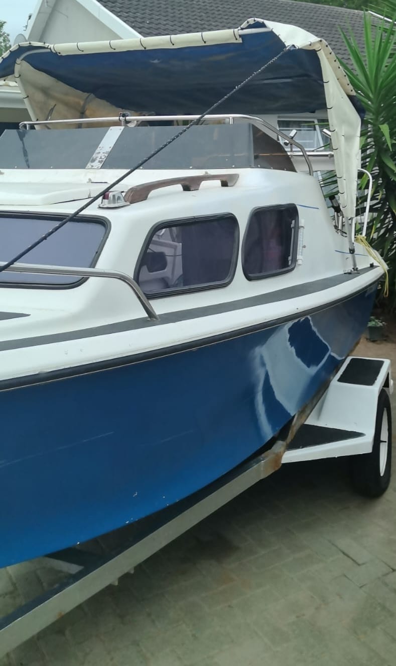 Calliber 15.5 Feet Boat (CT 1563)