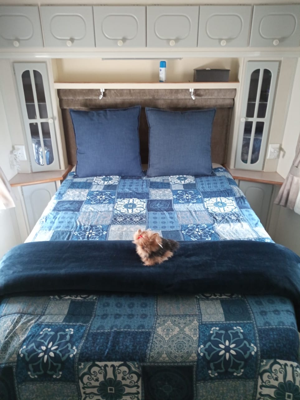 SOLD 1993 Jurgens Exclusive Caravan (CT 1489)