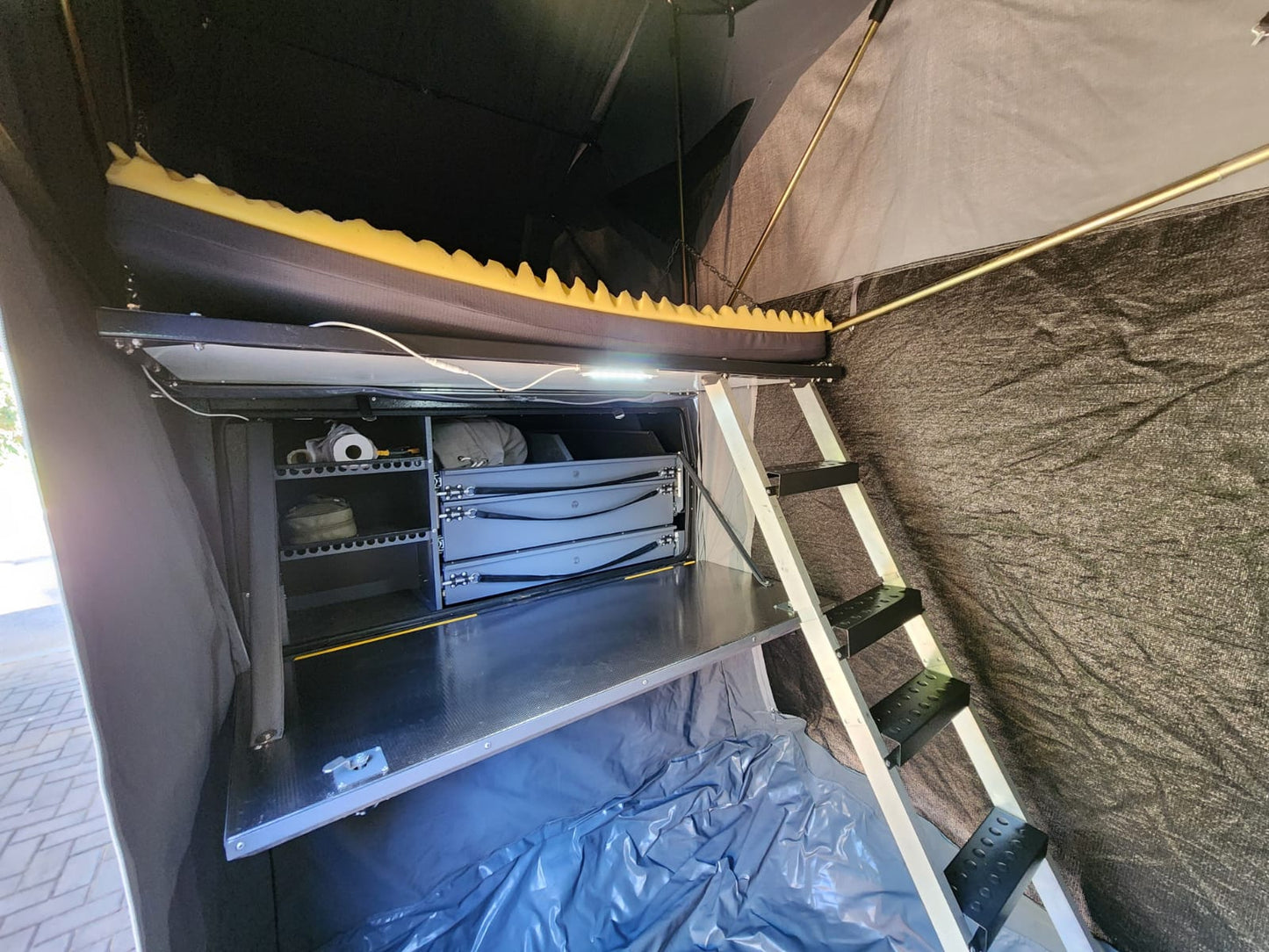 2021 Conqueror Compact Platinum Off Road Camping Trailer (CT 1605)