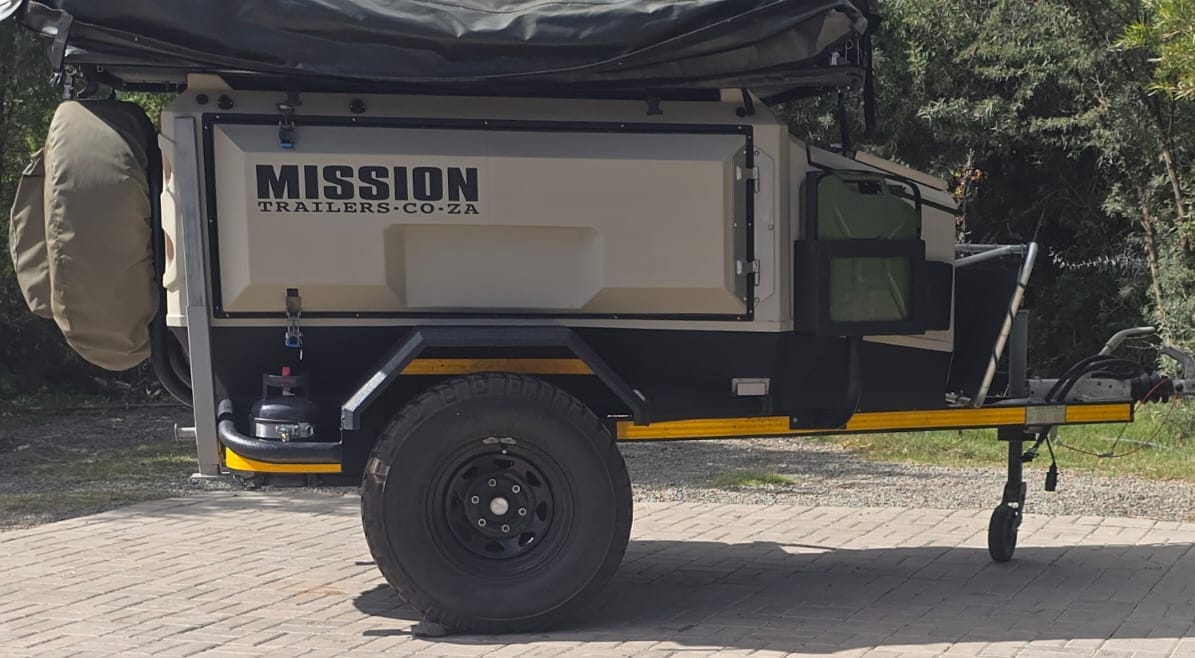 2011 Mission Jupitor Off Road Camping Trailer (CT 1607)