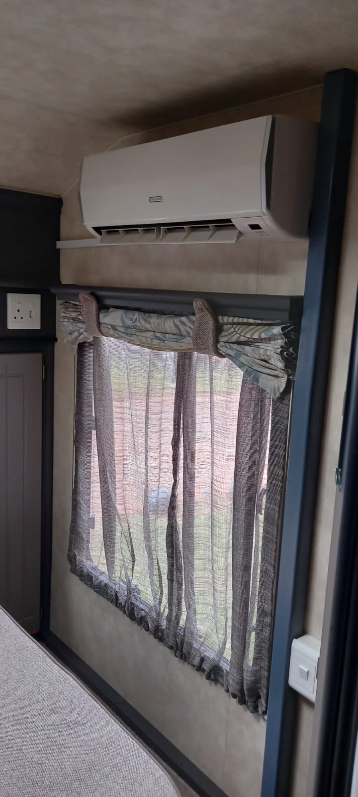 2014 Jurgens Classique Caravan (CT 1573)
