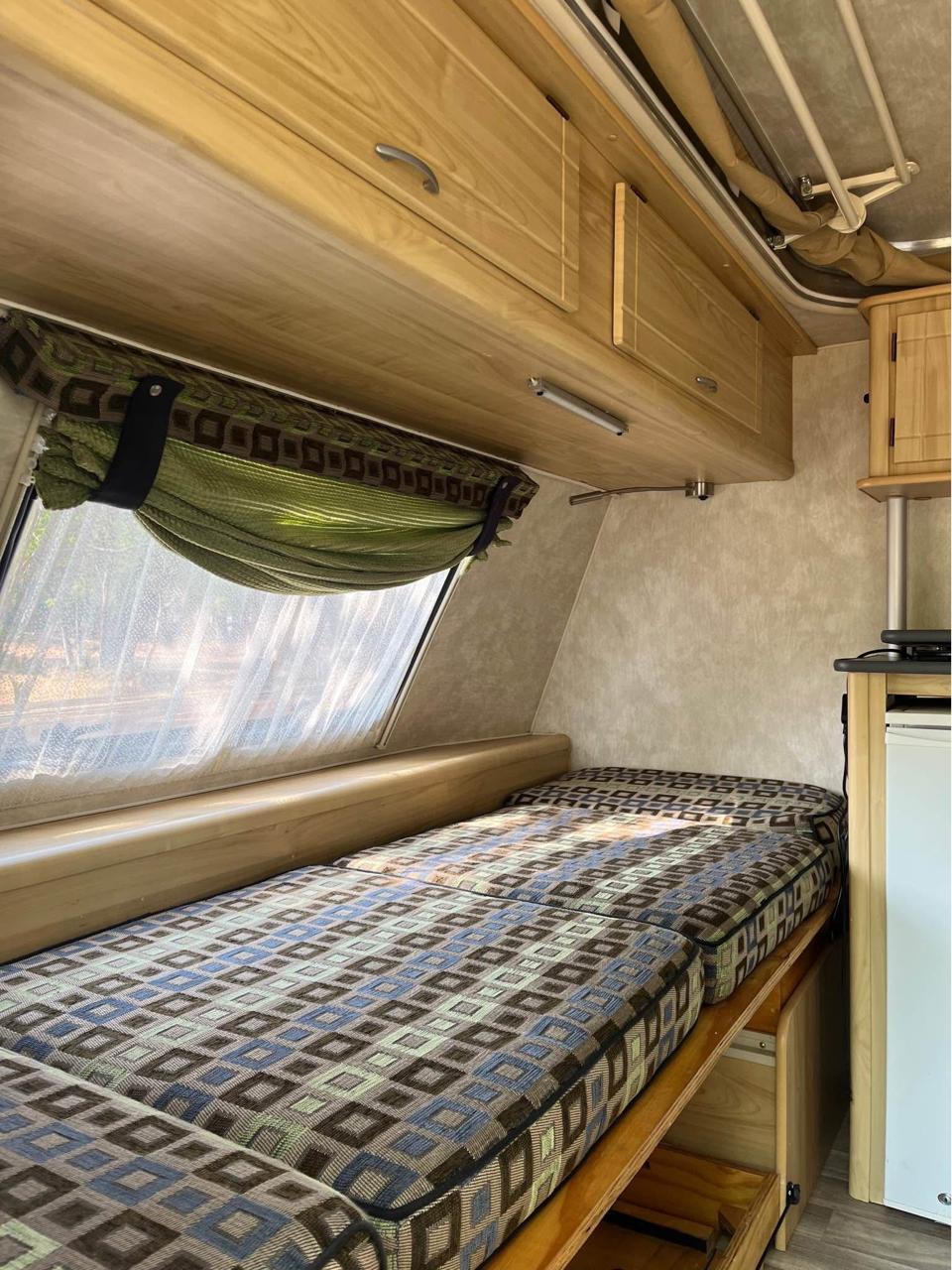 2010 Gypsey Rascal Caravan (CT 1556)