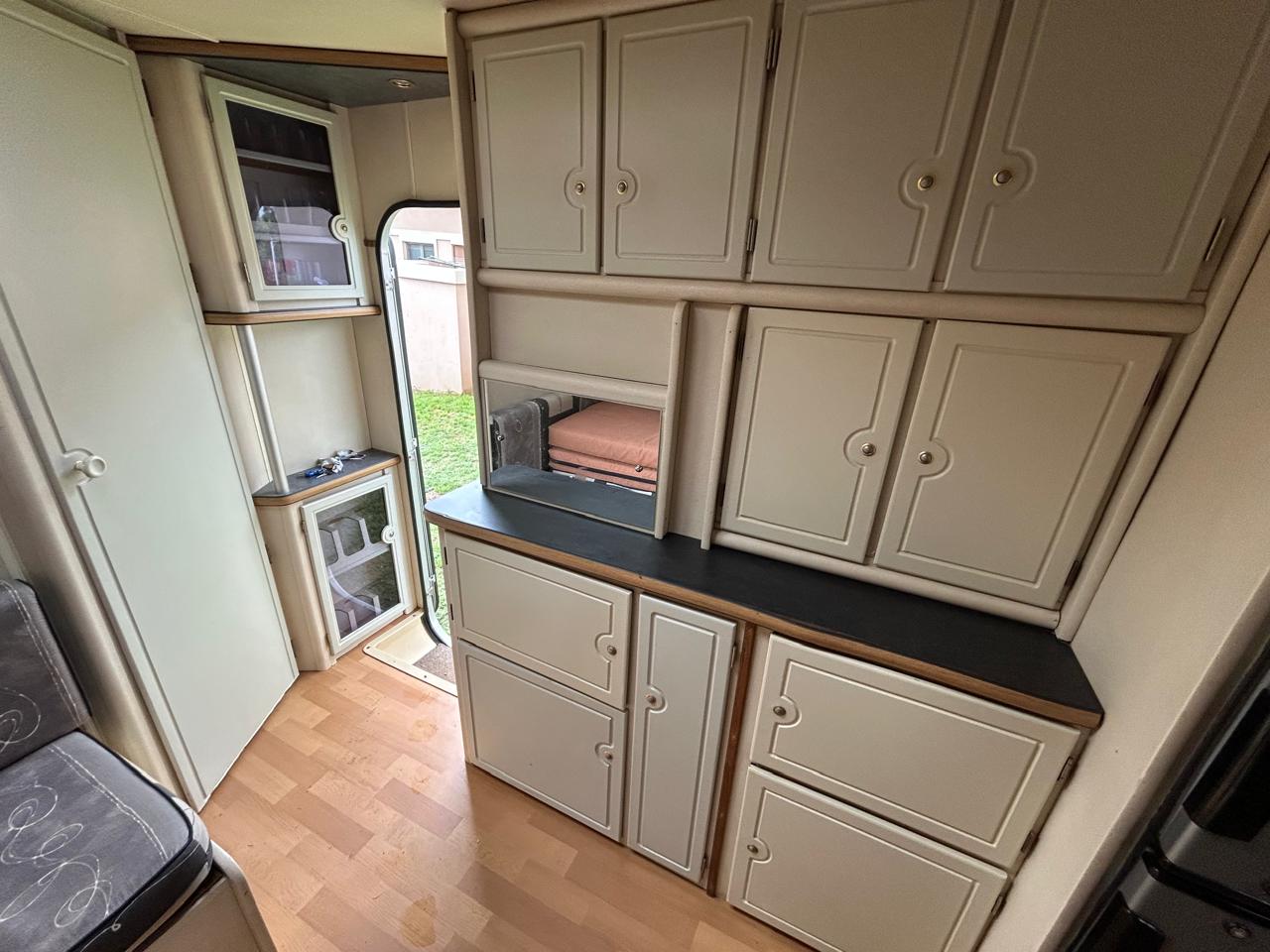 SOLD 2003 Jurgens Exclusive Caravan (CT 1331)