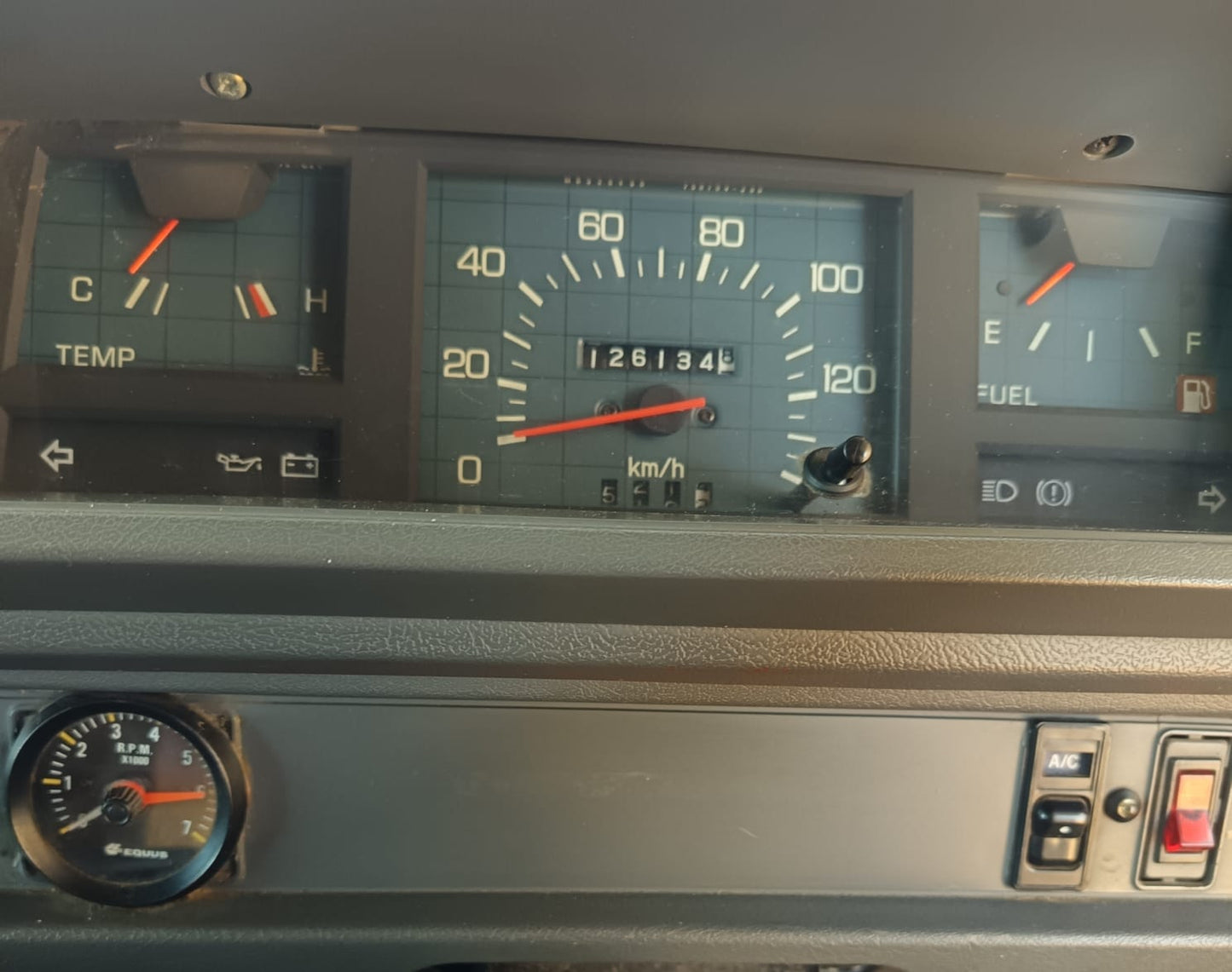 1992 Mitsubishi L300 Companion Motorhome (CT 1601)
