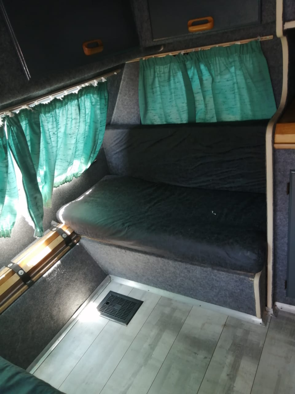 SOLD 1996 Gypsey Regal Caravan (CT 1472)